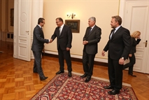 Picture 4